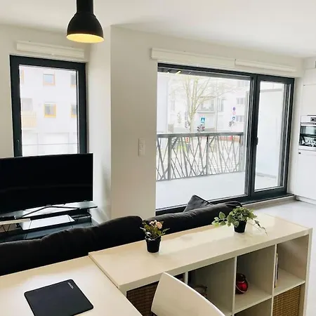 Luxury New Flat W Terrace & Parking *